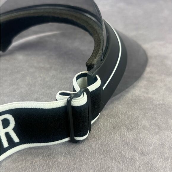 Dior J’Adior Club1 Black and White Visor - Picture 9 of 12